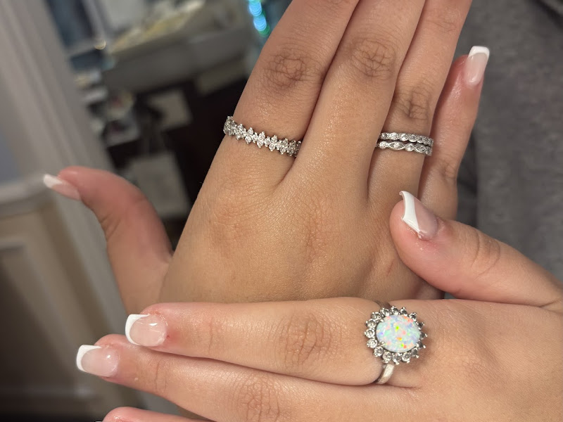 DX Organic Nails & Barber Shop